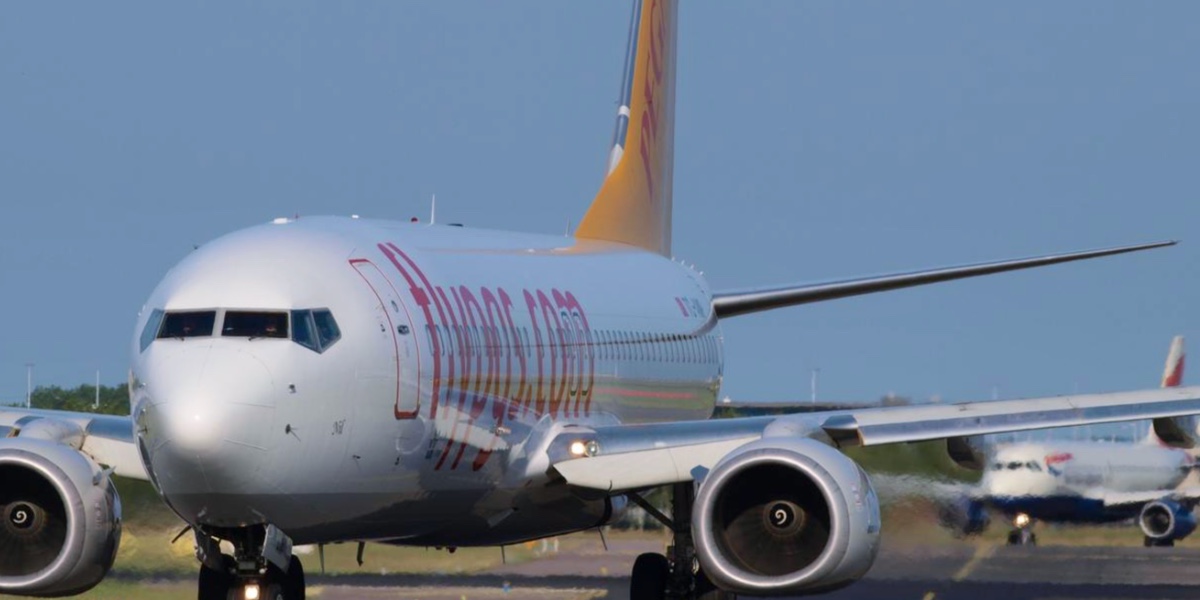 Loty Pegasus Airlines z Warszawy